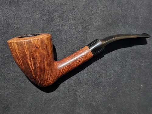 Pipa charatan distinction - charatan,